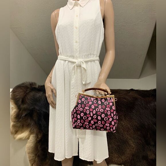 Handmade Genuine Leather Lips👄 Print, Double Kisslock Bag & Small Clutch Set - Picture 3 of 16